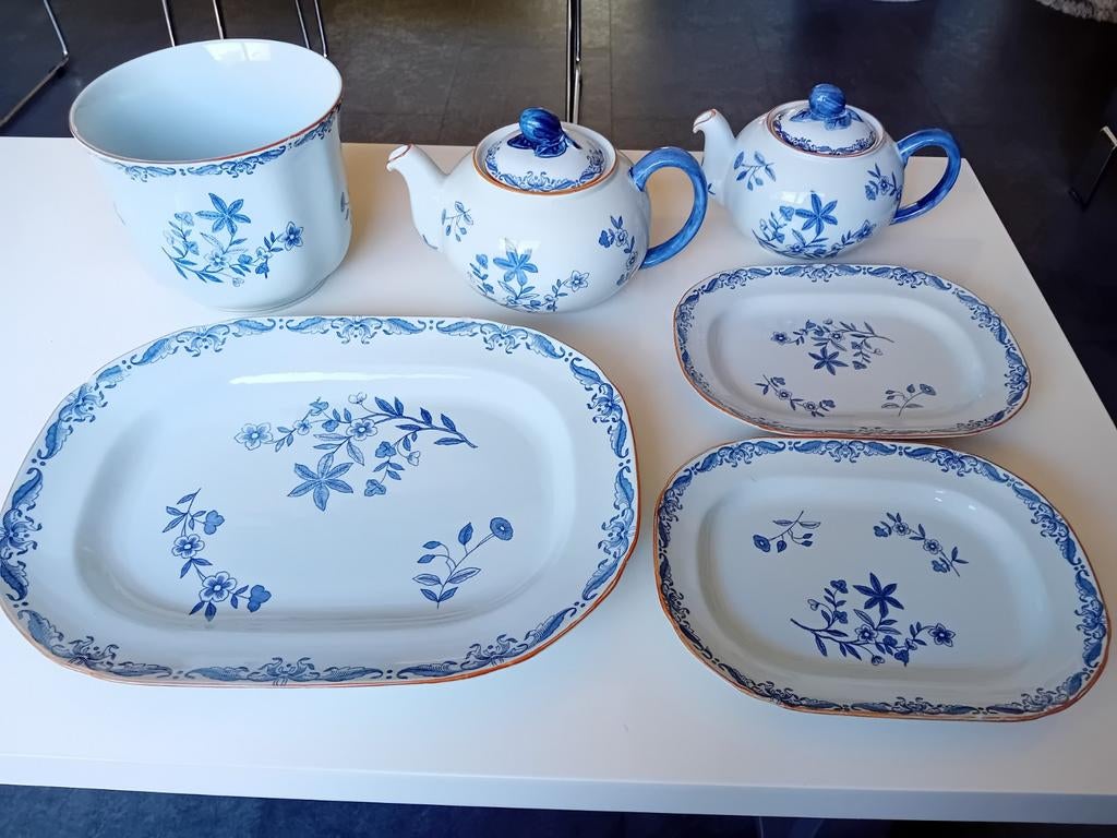 Rorstrand Ostindia servies met lichte kleine beschadiging, Gebruikt, Ophalen of Verzenden, Overige stijlen, Porselein