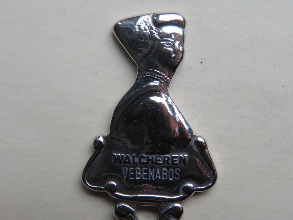 Lepeltje Walcheren Zeeland Vebenabos klederdracht vrouw, Verzenden