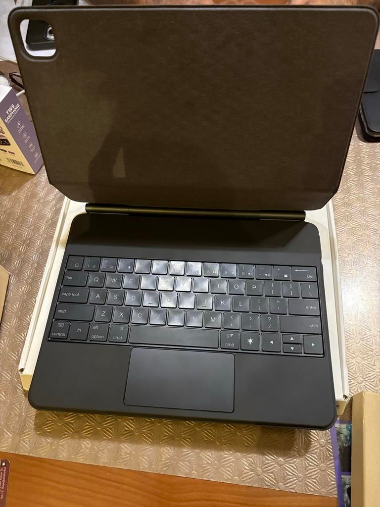 Magnetic Suspension Keyboard Case iPad Pro 12.9/AIR 13 Zwart, 13 inch of meer, Nieuw, Bescherming voor- en achterkant, Ophalen of Verzenden