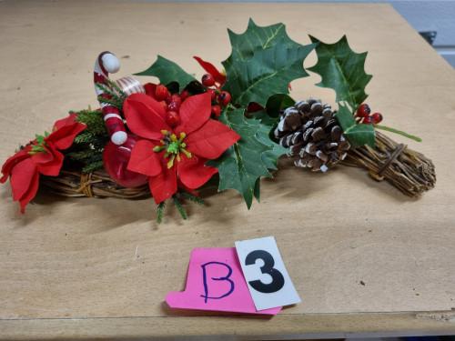 decoratie met hulst en kerstster [b3], Diversen, Kerst, Ophalen of Verzenden, 'T Olde Gre-j, Info@toldegrej.nl, Endepoelstraat 20f Didam