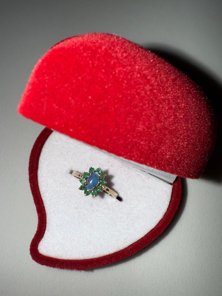 Vintage 10K Gouden Opaal & Smaragd Ring - Maat 9, Sieraden, Tassen en Uiterlijk, Antieke sieraden, Ophalen of Verzenden, Goud