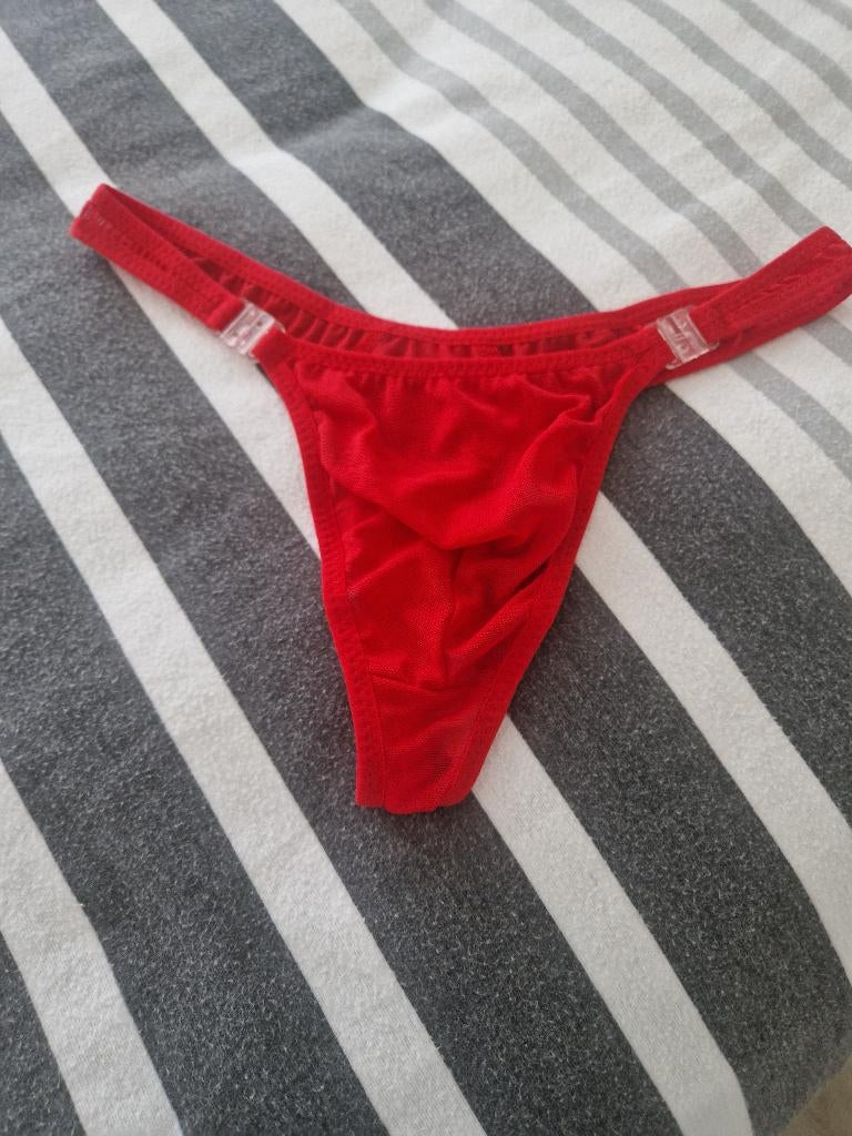 Mooi Heren String  Maat M, Kleding | Heren, Ondergoed, Ophalen of Verzenden, Rood, Slip