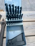 Gereedschap set met boren, doppen en tangen, Ophalen of Verzenden, Gebruikt