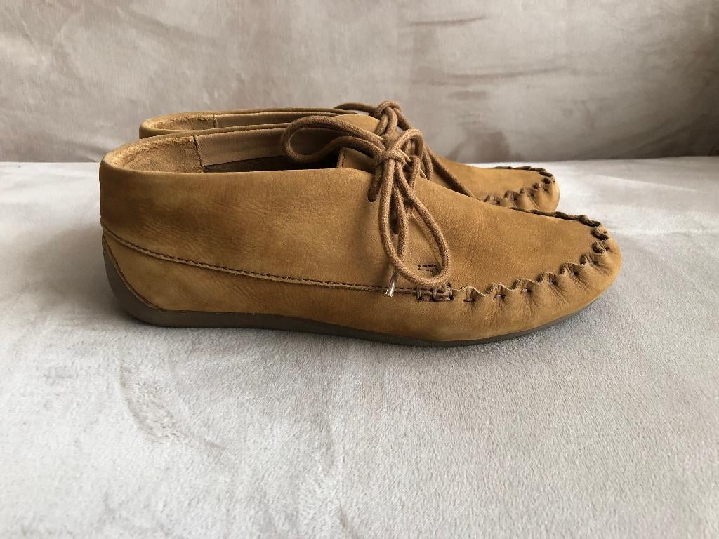 Clarks instappers mt 36, Kleding | Dames, Schoenen, Bruin, Instappers, Ophalen of Verzenden, Zo goed als nieuw