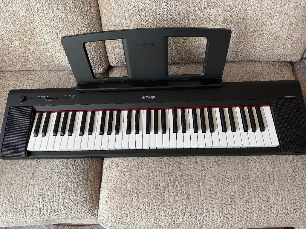 Yamaha NP-15  ( 1 maand oud ), Ophalen, Zwart, Digitaal, Nieuw
