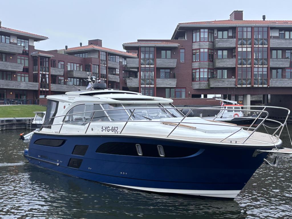 Marex 360 Cabriolet Cruiser in Nieuwstaat!, Watersport en Boten, 50 pk of meer, Diesel, Zo goed als nieuw, 9 tot 12 meter