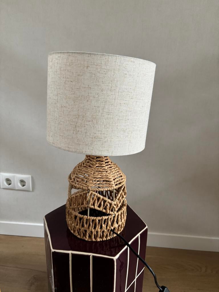 Lampje(s), Ophalen, Crème, Gebruikt, 25 tot 50 cm
