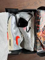 Patta Waves White Hyper Crimson 44.5, Wit, Nieuw, Ophalen of Verzenden, Sneakers of Gympen