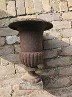 Decoratieve gietijzeren vaas, Ophalen