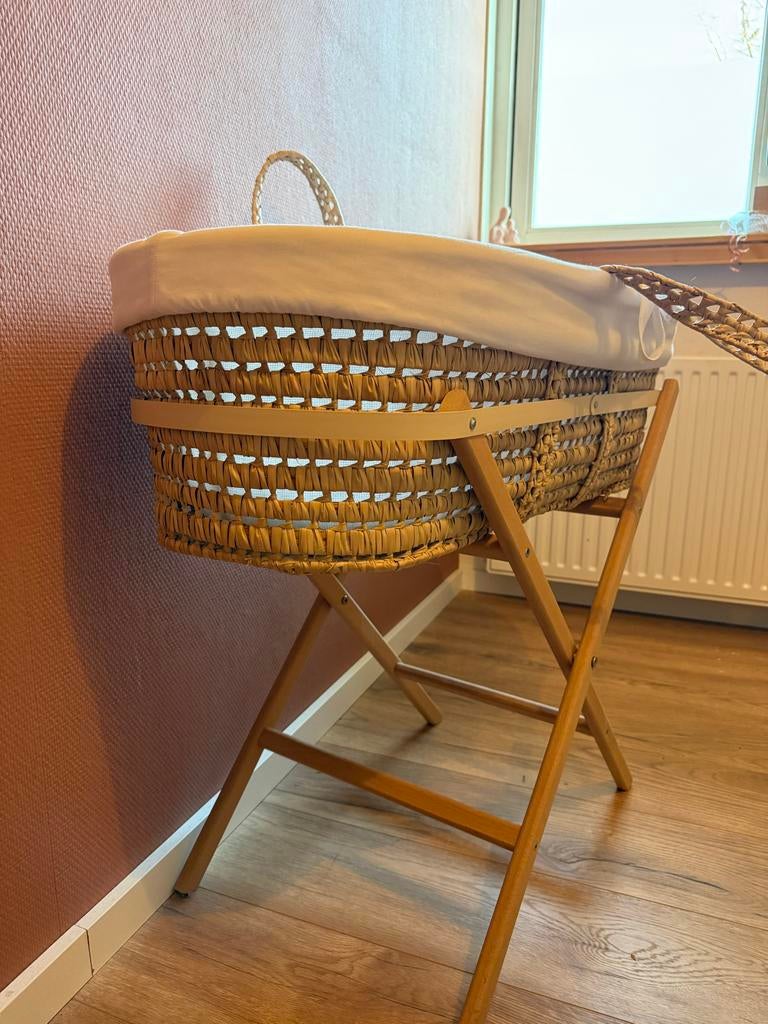 Mozes wieg op standaard, Ophalen, Gebruikt, Wieg