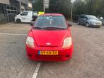 Chevrolet Matiz 0.8 2007 Rood airco NW apk nap stuurbekr, Voorwielaandrijving, Matiz, 17 €/maand, Origineel Nederlands
