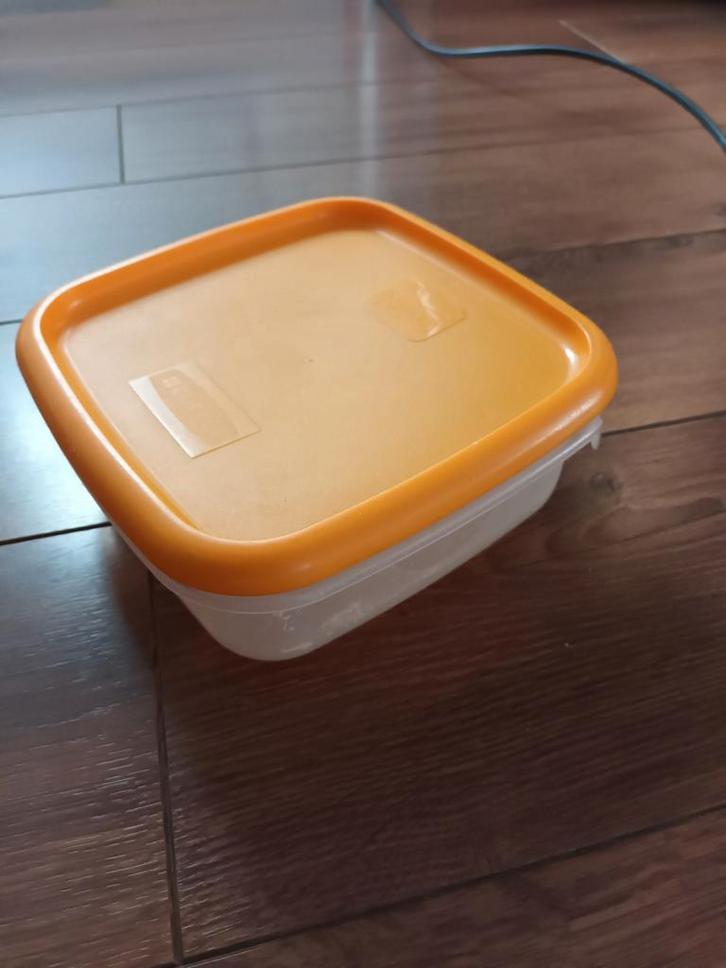 Curver vershoudbakje plastic bakje met deksel gratis, Huis en Inrichting, Keuken | Keukenbenodigdheden, Gebruikt, Ophalen of Verzenden