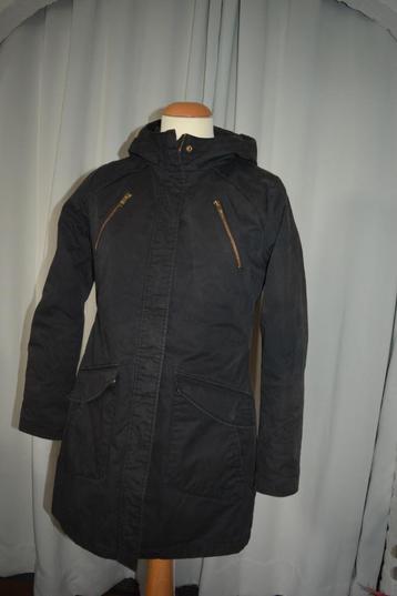 elvine, zwarte comfortabel parka, maat S-M beschikbaar voor biedingen