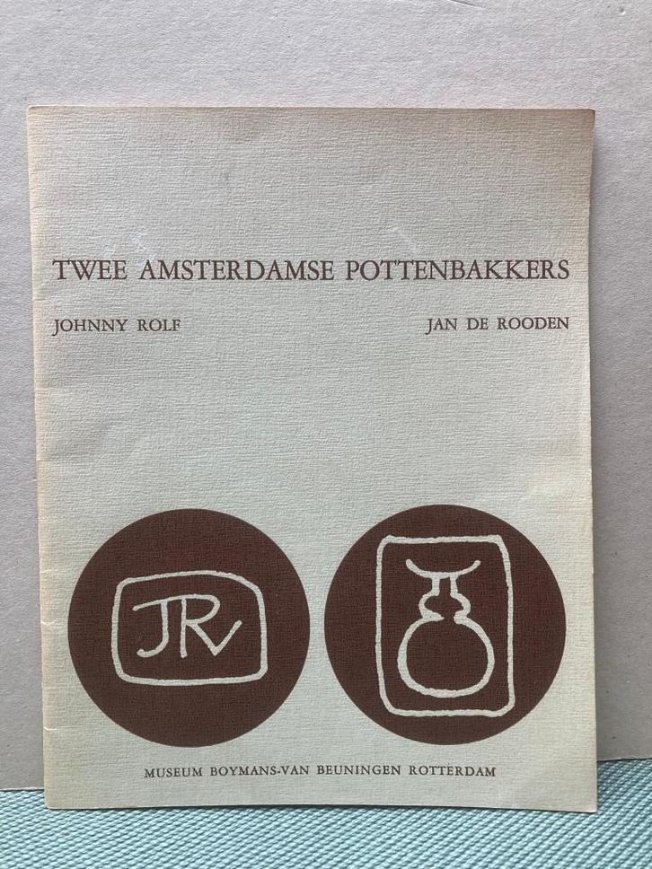 Twee Amsterdamse pottenbakkers. Johnny Rolf Jan de Rooden, Antiek en Kunst, Antiek | Keramiek en Aardewerk, Ophalen of Verzenden