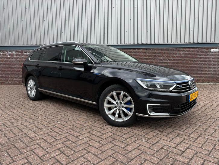 Volkswagen Passat 1.4 TSI GTE 218pk BTW + sound + pano, Auto's, Volkswagen, Bedrijf, Passat, ABS, Achteruitrijcamera, Adaptieve lichten