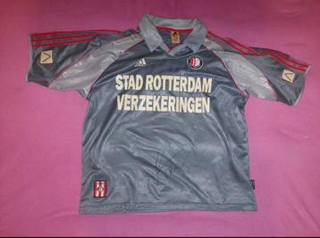 Gesigneerd feyenoord shirt beschikbaar voor biedingen