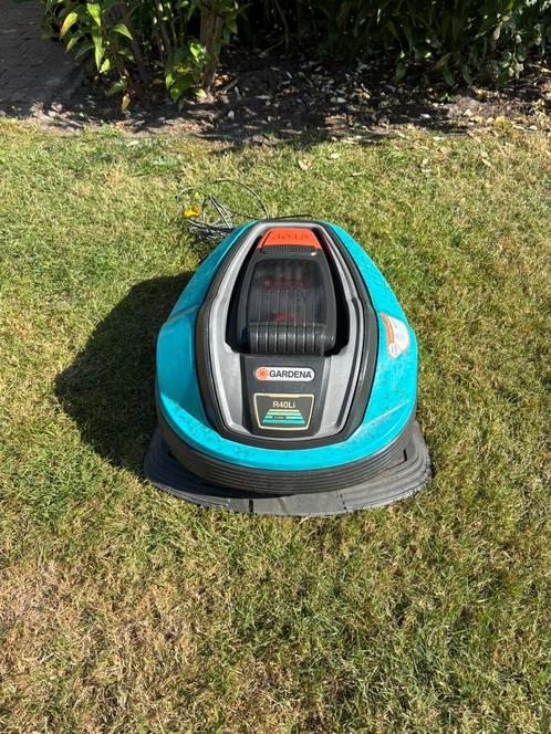 Gardena r40li, Tuin en Terras, Robotmaaiers, Zo goed als nieuw, Ophalen of Verzenden