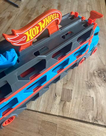 Hot wheels racebaan lanceerder truck launcher beschikbaar voor biedingen
