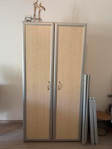 Kledingkast 200x100x60 cm beschikbaar voor biedingen