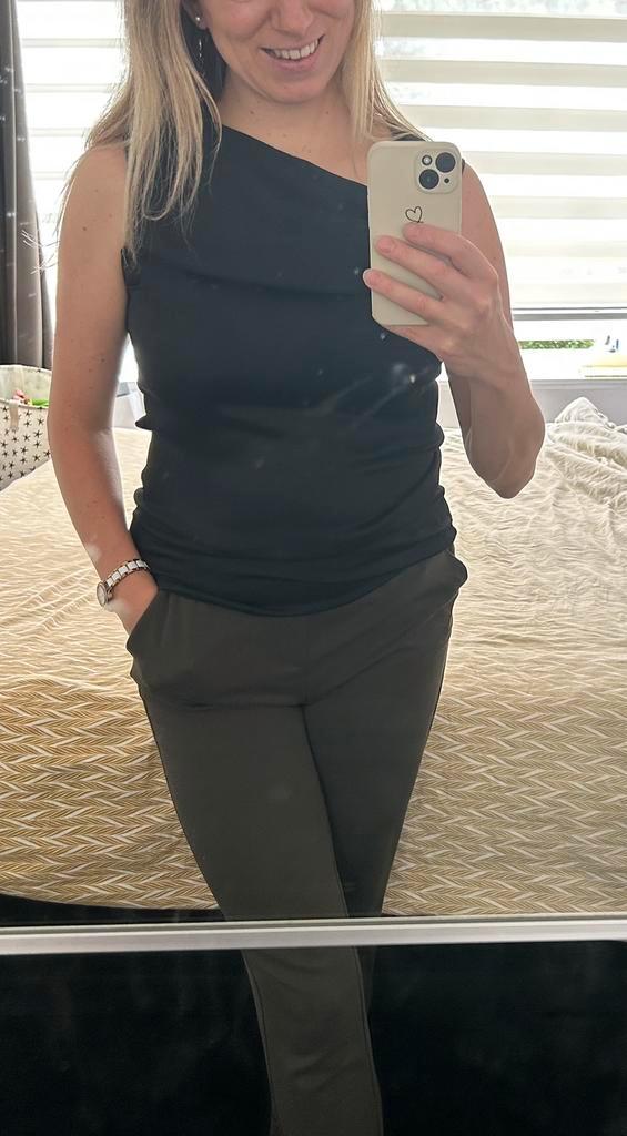 Zwarte top van Mango Basics – maat S, Kleding | Dames, Tops, Zo goed als nieuw, Zwart, Zonder mouw, Ophalen of Verzenden