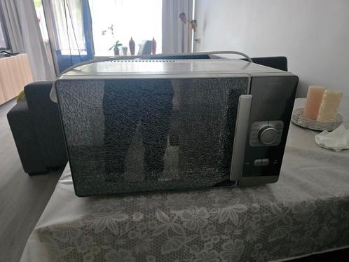 Whirlpool Gusto magnetron, Witgoed en Apparatuur, Magnetrons, Zo goed als nieuw, Vrijstaand, 45 tot 60 cm, Ophalen