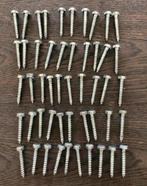 Bouten, Doe-het-zelf en Verbouw, IJzerwaren en Bevestigingsmiddelen, Ophalen of Verzenden, Zo goed als nieuw, Bouten of Moeren