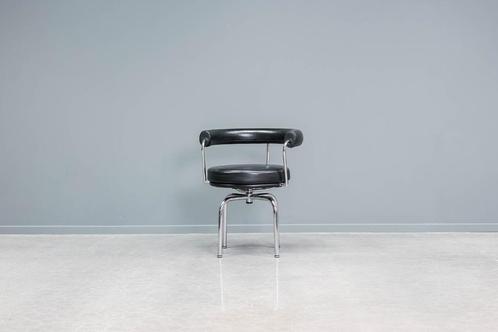 Corbusier LC7 stool, Huis en Inrichting, Krukjes, Hout, Ophalen of Verzenden