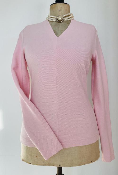 VANILIA maat 38 40 M roze trui top longsleeve V neck, Kleding | Dames, Tops, Zo goed als nieuw, Maat 38/40 (M), Lange mouw, Ophalen of Verzenden