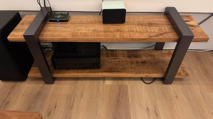 Audio/tv meubel met mango houten planken, Huis en Inrichting, Kasten | Televisiemeubels, Gebruikt, Minder dan 100 cm, 100 tot 150 cm