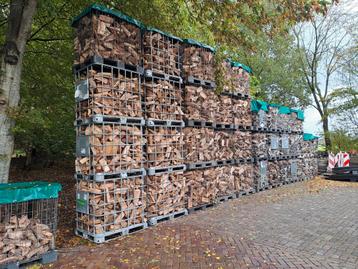 Droog gekloofd brandhout,Haardhout,Kachelhout,openhaardhout beschikbaar voor biedingen
