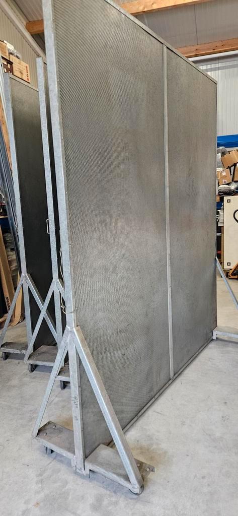 LAS SCHERMEN PROFESSIONELE  4 STUKS 254CM H X 221CM B, Doe-het-zelf en Verbouw, Gereedschap | Lasapparaten, Zo goed als nieuw