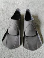 Zwemflippers maat 35 en front (frontale) snorkel kind, Watersport en Boten, Duiken, Ophalen of Verzenden, Zo goed als nieuw, Zwem- of Duikvliezen