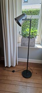 Industriële Staande Lamp met Voetschakelaar, Huis en Inrichting, Ophalen, Gebruikt, Metaal, 150 tot 200 cm