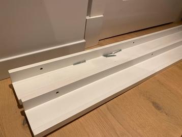 2x IKEA Mosslanda wandplanken 115cm - wit