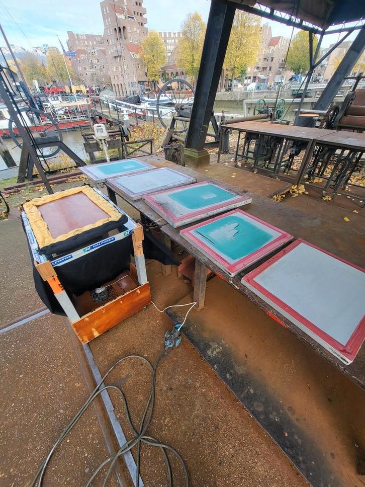 Zeefdruk Set - 5 Ramen, Belichting, UV Lamp, Antiek en Kunst, Kunst | Litho's en Zeefdrukken, Ophalen of Verzenden