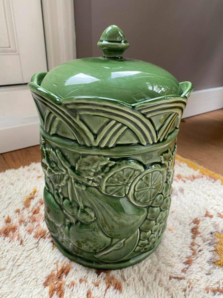 Groen Voorraadpot Fruitreliëf majolica groen fruit groot, Antiek en Kunst, Antiek | Keramiek en Aardewerk, Ophalen of Verzenden