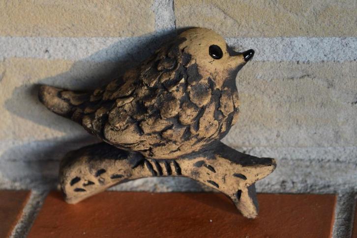 Crème kleurige stenen vogeltje, Antiek en Kunst, Curiosa en Brocante, Ophalen of Verzenden