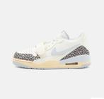 Nike air Jordan legacy 312 low z.g.a.n. maat 39, Nike Air Jordan, Verzenden, Wit, Sneakers of Gympen