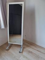 Grote witte passpiegel op wieltjes, Huis en Inrichting, Woonaccessoires | Spiegels, Ophalen, Gebruikt, 150 tot 200 cm, Rechthoekig