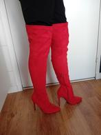 rode suede over de knie laarzen, Kleding | Dames, Schoenen, Hoge laarzen, Ophalen of Verzenden, Zo goed als nieuw, L.day
