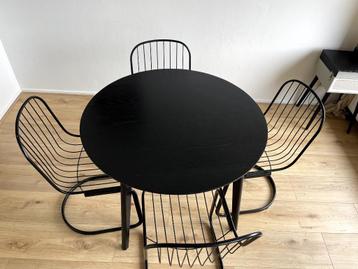 Ronde tafel zwart - IKEA Lisabo beschikbaar voor biedingen