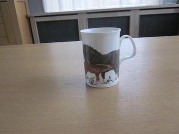 Roy Kirkham porseleinen mok horses D7,5cm H 10,5cm beschikbaar voor biedingen