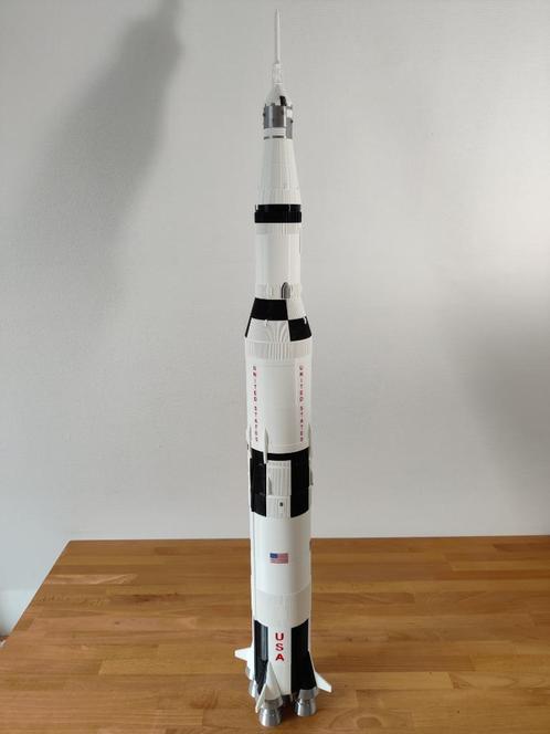 Saturnus V 3D Print Model Raket - Schaal 1:100 - 110 cm hoog, Hobby en Vrije tijd, Modelbouw | Overige, Nieuw, 1:50 tot 1:144