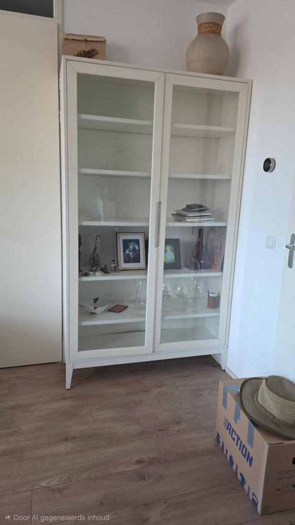 IKEA Regissor Vitrinekast - Wegens Verhuizing!, Huis en Inrichting, Kasten | Dressoirs, Ophalen