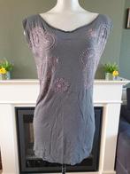 Antik Batik mooie grijs roze kralen top shirt M 40 gratis V., Maat 38/40 (M), Verzenden, Zo goed als nieuw, Zonder mouw