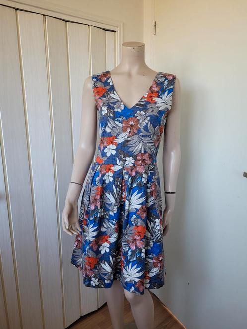 Kookai jurk maat 38, Kleding | Dames, Jurken, Zo goed als nieuw, Maat 38/40 (M), Blauw, Boven de knie, Ophalen of Verzenden