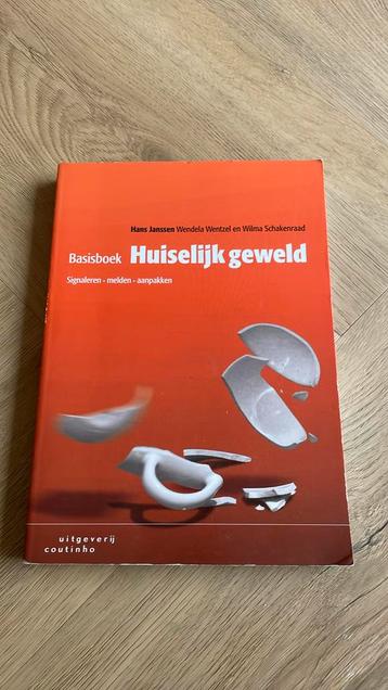 Wendela Wentzel - Basisboek huiselijk geweld beschikbaar voor biedingen