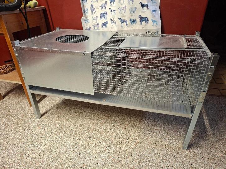 Kuiken opfokhok, Dieren en Toebehoren, Vogels | Hokken en Kooien, Zo goed als nieuw, Broedkooi of Kweekkooi, Metaal, Ophalen