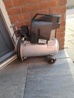 Compressor om op te knappen., Doe-het-zelf en Verbouw, 25 tot 100 liter, Ophalen of Verzenden, Gebruikt, Minder dan 200 liter/min