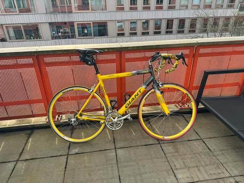 Giant team once racefiets met Campagnolo mirage verzet, Fietsen en Brommers, Fietsen | Racefietsen, Gebruikt, Heren, Giant, Meer dan 20 versnellingen